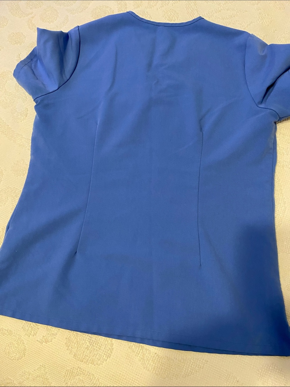 Figs V‑Neck Top in Royal Blue, no stains or rips - Picture 3 of 5